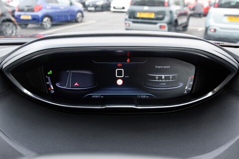 Peugeot 3008 PURETECH S/S ALLURE 15