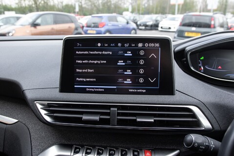 Peugeot 3008 PURETECH S/S ALLURE 25