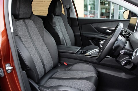 Peugeot 3008 PURETECH S/S ALLURE 30