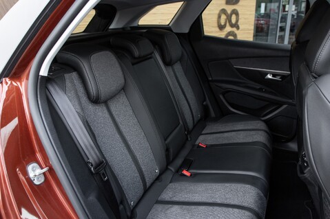 Peugeot 3008 PURETECH S/S ALLURE 33