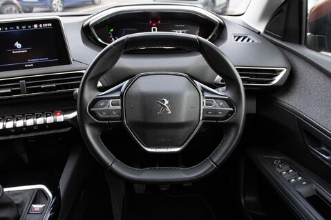 Peugeot 3008 PURETECH S/S ALLURE 21