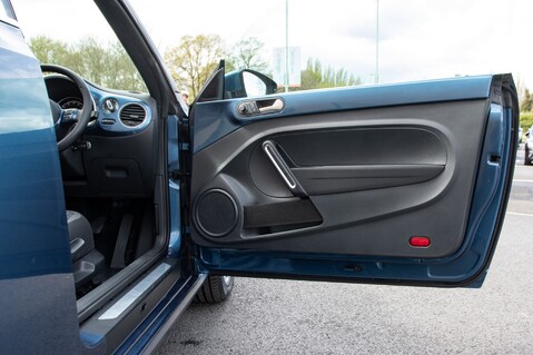 Volkswagen Beetle DESIGN TSI BLUEMOTION TECHNOLOGY 14