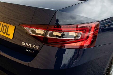 Skoda Superb LAURIN AND KLEMENT TSI DSG 10