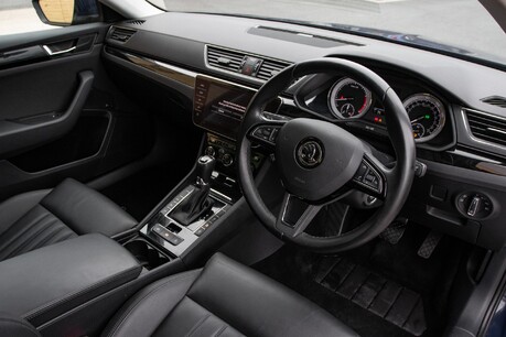 Skoda Superb LAURIN AND KLEMENT TSI DSG