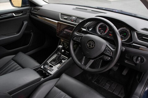 Skoda Superb LAURIN AND KLEMENT TSI DSG 5