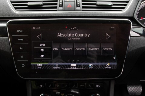 Skoda Superb LAURIN AND KLEMENT TSI DSG 23