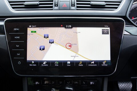 Skoda Superb LAURIN AND KLEMENT TSI DSG 27