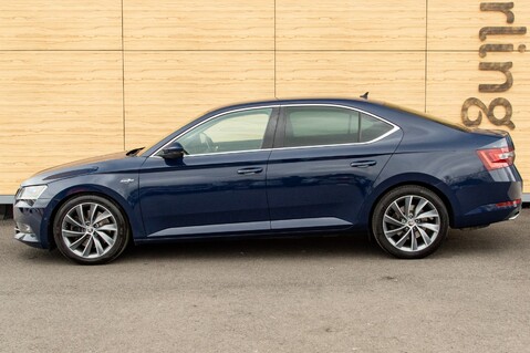 Skoda Superb LAURIN AND KLEMENT TSI DSG 14