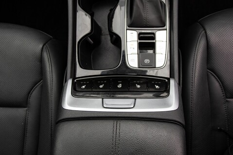 Hyundai TUCSON T-GDI ULTIMATE DCT MHEV 29