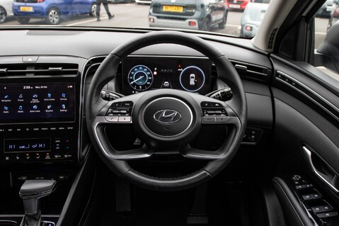 Hyundai TUCSON T-GDI ULTIMATE DCT MHEV 16