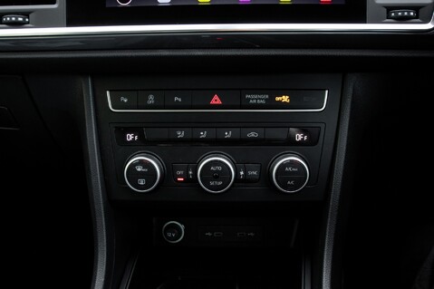 SEAT Ateca TSI EVO SE TECHNOLOGY DSG 32