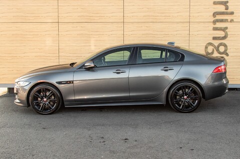 Jaguar XE R-SPORT INGENIUM AWD 13