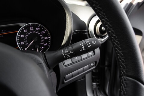 Nissan Juke N-CONNECTA 18
