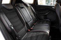 Ford Kuga ST-LINE 34