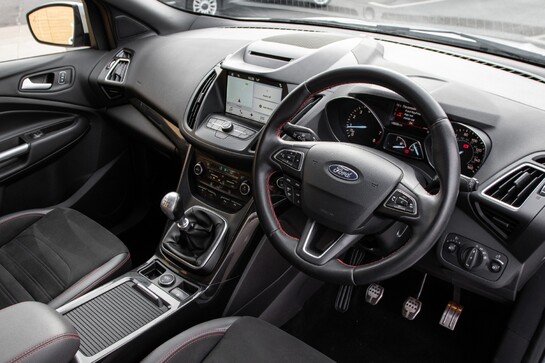 Ford Kuga ST-LINE