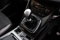 Ford Kuga ST-LINE 31