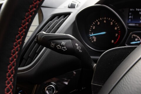 Ford Kuga ST-LINE 17