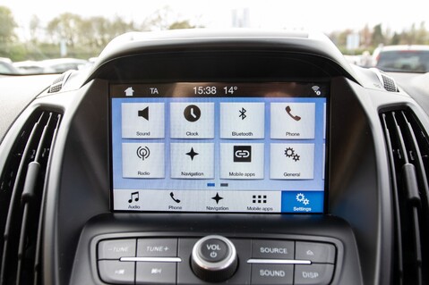 Ford Kuga ST-LINE 26