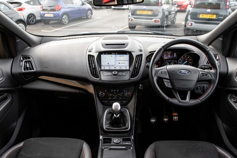 Ford Kuga ST-LINE 4