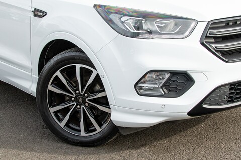 Ford Kuga ST-LINE 2