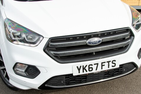 Ford Kuga ST-LINE 11