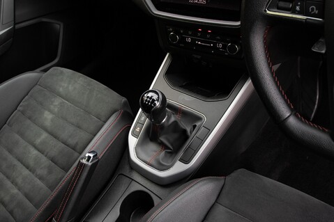 SEAT Arona TDI FR SPORT 32