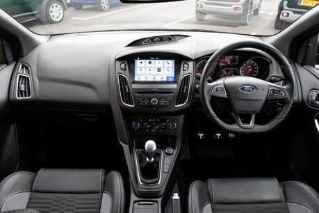 Ford Focus ST-2