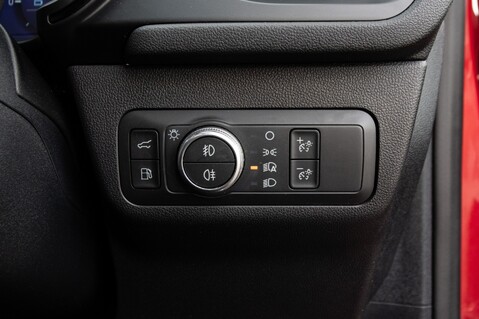 Ford Kuga ST-LINE X FIRST EDITION 16
