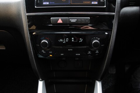 Suzuki Vitara SZ-T 31