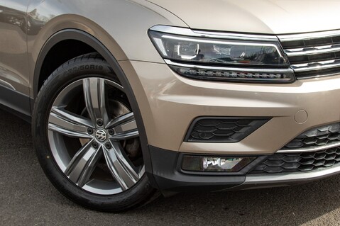 Volkswagen Tiguan SEL TDI BLUEMOTION TECHNOLOGY DSG 2