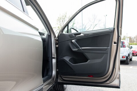 Volkswagen Tiguan SEL TDI BLUEMOTION TECHNOLOGY DSG 14