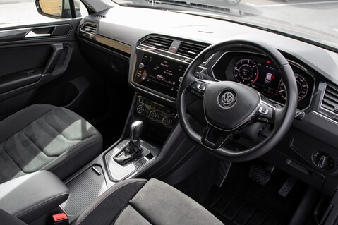 Volkswagen Tiguan SEL TDI BLUEMOTION TECHNOLOGY DSG 5