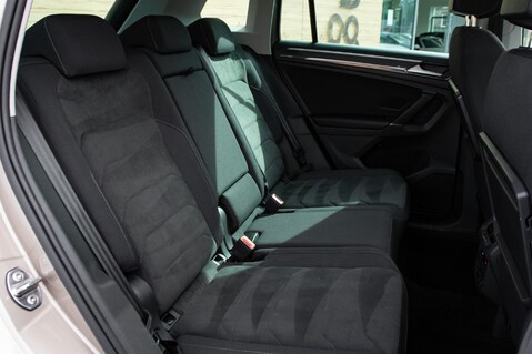 Volkswagen Tiguan SEL TDI BLUEMOTION TECHNOLOGY DSG 35