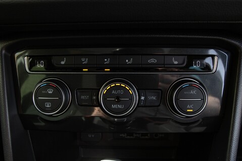 Volkswagen Tiguan SEL TDI BLUEMOTION TECHNOLOGY DSG 34