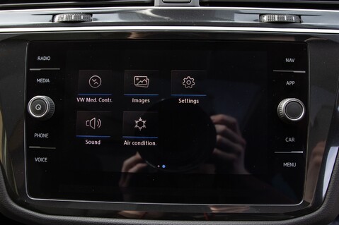 Volkswagen Tiguan SEL TDI BLUEMOTION TECHNOLOGY DSG 24