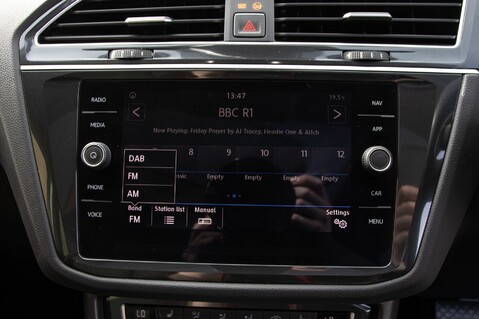 Volkswagen Tiguan SEL TDI BLUEMOTION TECHNOLOGY DSG 28