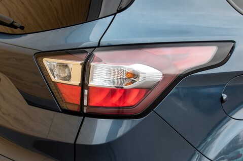 Ford Kuga ST-LINE TDCI 10