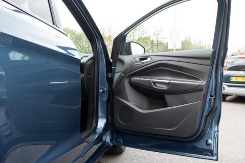 Ford Kuga ST-LINE TDCI 14