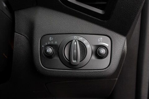Ford Kuga ST-LINE TDCI 16
