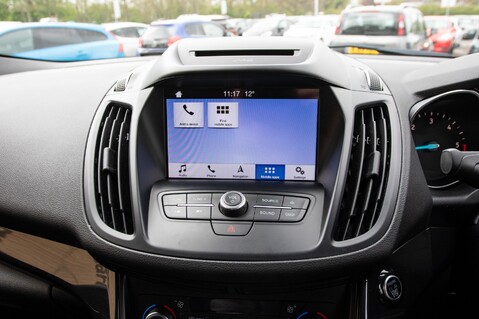 Ford Kuga ST-LINE TDCI 25