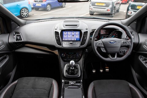 Ford Kuga ST-LINE TDCI 4