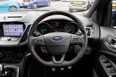 Ford Kuga ST-LINE TDCI 21