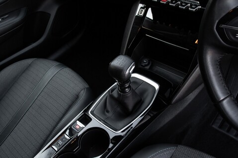 Peugeot 208 PURETECH ALLURE S/S 30