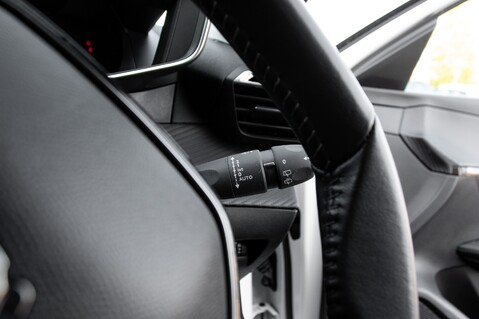 Peugeot 208 PURETECH ALLURE S/S 18