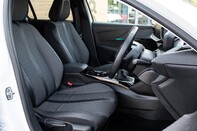 Peugeot 208 PURETECH ALLURE S/S 29