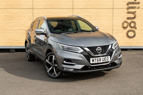 Nissan Qashqai DIG-T TEKNA PLUS 1