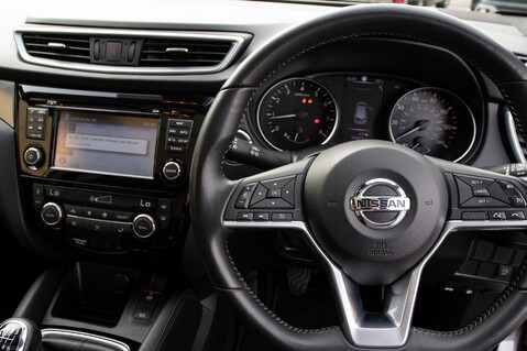 Nissan Qashqai DIG-T TEKNA PLUS 20