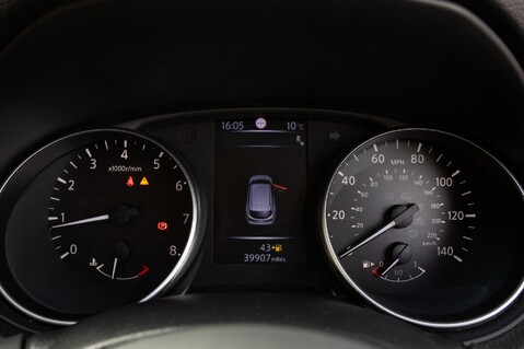 Nissan Qashqai DIG-T TEKNA PLUS 16