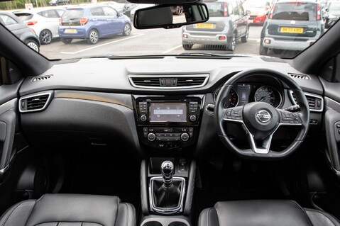 Nissan Qashqai DIG-T TEKNA PLUS 4