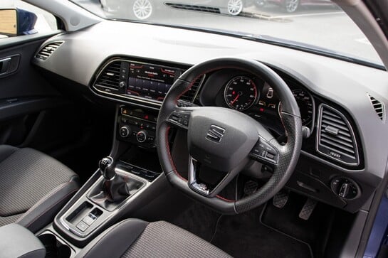 SEAT Leon TSI FR TECHNOLOGY